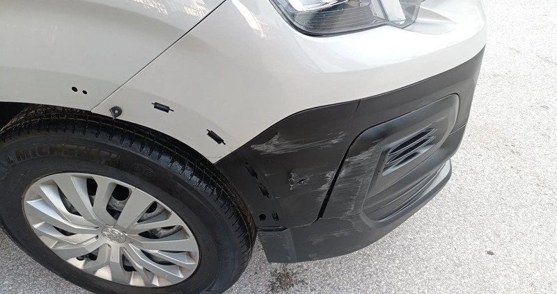 Peugeot Rifter cena 53900 przebieg: 77900, rok produkcji 2019 z Kielce małe 211